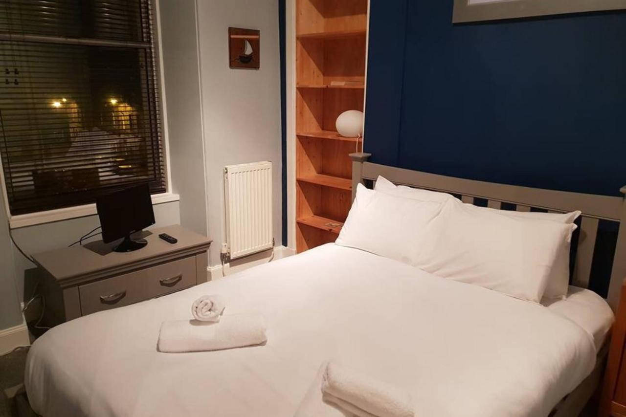 Bright 1 Bedroom Apartment Near City Centre EDI Buitenkant foto