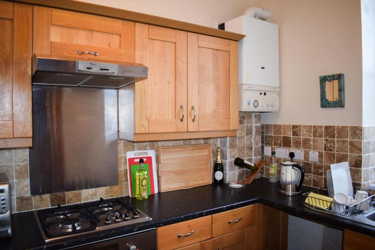 Bright 1 Bedroom Apartment Near City Centre EDI Buitenkant foto