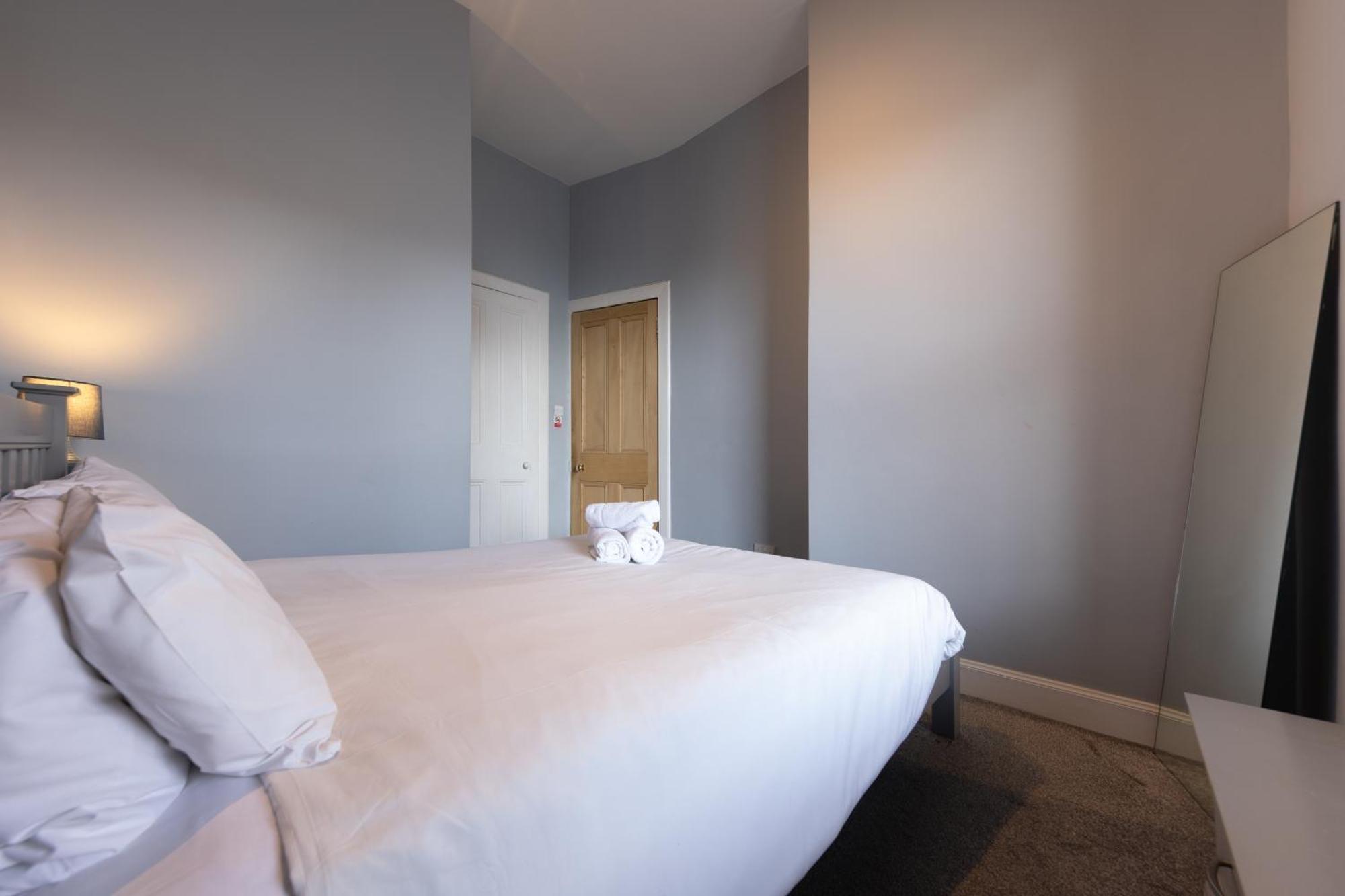 Bright 1 Bedroom Apartment Near City Centre EDI Buitenkant foto