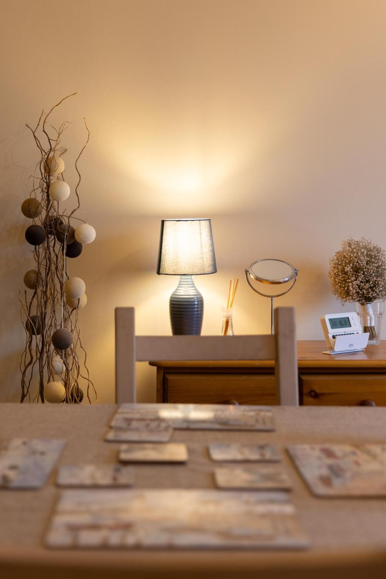 Bright 1 Bedroom Apartment Near City Centre EDI Buitenkant foto